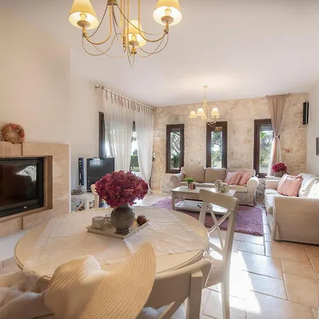 Flow Garden Pool Villa, Halkidiki Villa